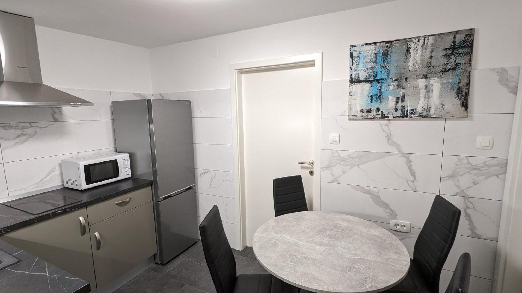 Apartments Kety - Central Heating Цриквеница Экстерьер фото
