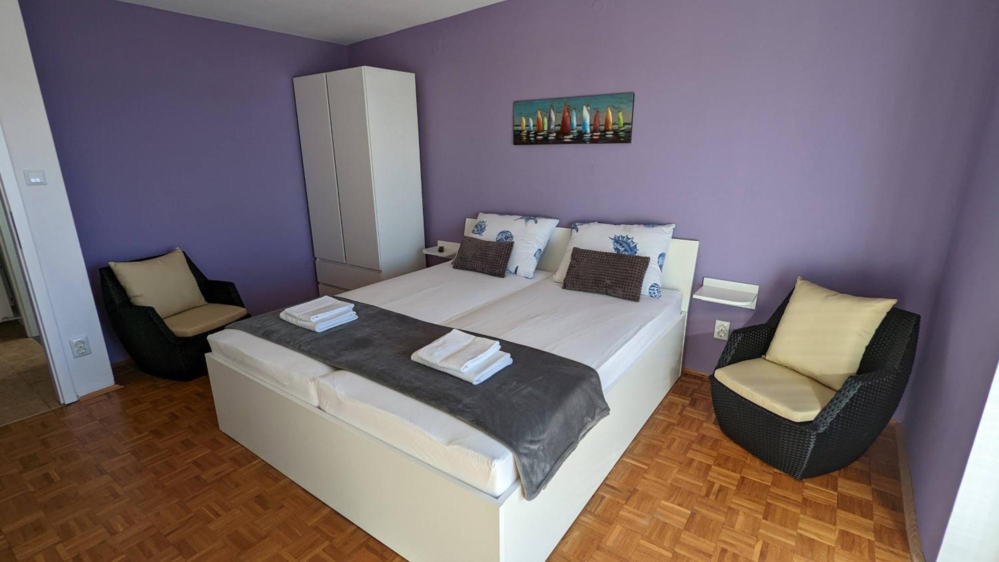 Apartments Kety - Central Heating Цриквеница Номер фото